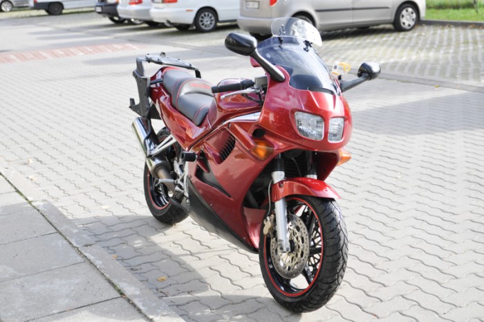 honda vfr 750 f sprzedam motocykl sportowo-turystyczny. sprzedaje swoja lalunie    honda vfr 750f, urodzona roku paskiego 1995.  sprzet zakupiony przez moja osob w 2012 w maju. pierwszy sezon ... >>  wojewdztwo mazowieckie warszawa motorrad verkaufen motorcycle sale. motorrad verkaufen motorcycle sale