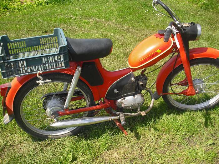 komar 3 sprzedam motorower klasyczny. sprzedam komarka w dobrym stanie bez papierw, motorower do obejrzenia w miejscowoi zabijak koo siewierza  wojewdztwo lskie sosnowiec motorrad verkaufen motorcycle sale. motorrad verkaufen motorcycle sale