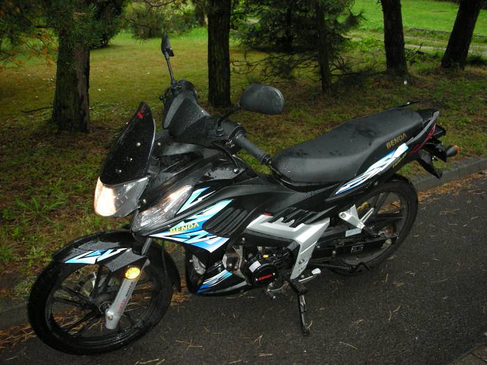 benda zip vx50cf sprzedam motorower skuter. sprzedam motorower vx50cf za 1700z. pojemnoc 49, bez wypadkowy rok produkcji 2010rok, przebieg 1300km, po przegldzie gratis doo 2 kaski i ... >>  wojewdztwo lskie jastrzbie-zdrj motorrad verkaufen motorcycle sale. motorrad verkaufen motorcycle sale