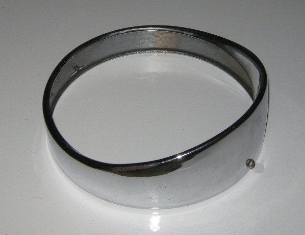 oryginalna, radziecka obwdka lampy reflektora motocykla k-750. stan bardzo dobry, co wida na zdjciu. Ободок фары мотоцикла К-750, ring k-750, enjoliveur - ... >> - sprzedam - wojewdztwo dolnolskie - legnica. motorrad verkaufen motorcycle sale