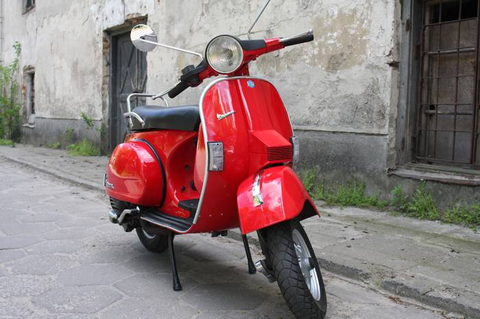 px 125 sprzedam motocykl skuter. oryginalna piaggio vespa px 125 (nie lml)  klasyczny model produkowany od lat 70-tych do chwili obecnej! skuter kultowy. stylistyka retro. biegi w ... >>  wojewdztwo mazowieckie warszawa motorrad verkaufen motorcycle sale. motorrad verkaufen motorcycle sale