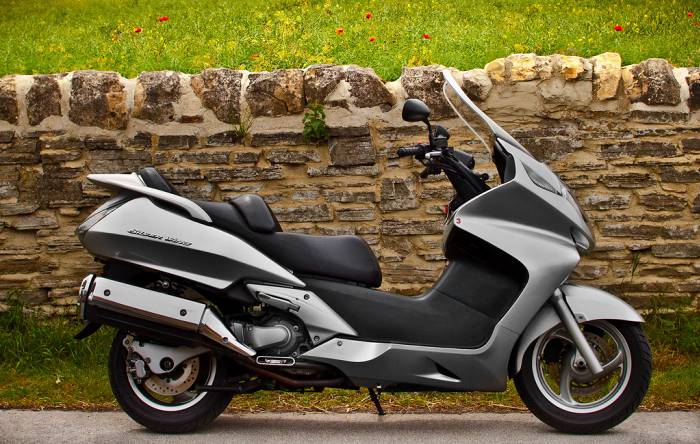 rama z papierami honda silverwing 600 - sprzedam - wojewdztwo podkarpackie - rzeszw. motorrad verkaufen motorcycle sale