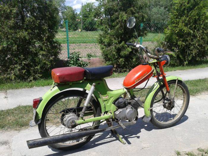 romet komar 2352 sprzedam motorower zabytkowy. sprzedam motorower produkcji polskiej romet komar z silnikiem trzybiegowym s 019. motorower sprawny, w komplecie lusterko, wymieniono opony i dtki na ... >>  wojewdztwo maopolskie dbrowa tarnowska motorrad verkaufen motorcycle sale. motorrad verkaufen motorcycle sale