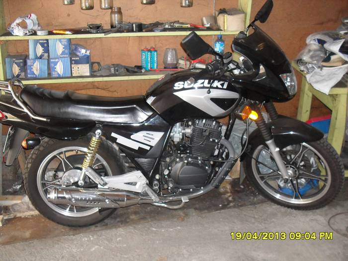 fajny motor  sprzedam motocykl klasyczny. witam . sprzedam rometa z silnikiem suzuki 250cm , wszystkie dokumenty,i faktury, bzzyk jest w bdb stanie jak nowy .  wojewdztwo maopolskie krakw motorrad verkaufen motorcycle sale. motorrad verkaufen motorcycle sale
