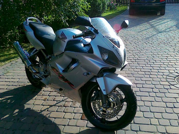 honda cbr f4i sprzedam motocykl sportowo-turystyczny. honda cbr f4i w kolorze silver 1 z 2005r podkrecona 132km po wymianie wszystkich plynow i zalozony pod koniec tamtego sezonu ... >>  wojewdztwo dolnolskie wrocaw motorrad verkaufen motorcycle sale. motorrad verkaufen motorcycle sale