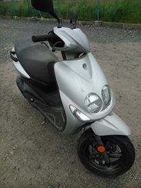 yamaha  sprzedam motorower skuter. sprzedam skuter yamaha 2011 rok pierwszy waciciel, kupiony w polskim sklepie ,stan bardzo dobry ,typ yn50 model sa 34 cena 3500  wojewdztwo dolnolskie lubin motorrad verkaufen motorcycle sale. motorrad verkaufen motorcycle sale