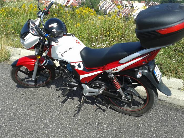 junak sprzedam motorower inny. sprzedam nowy skuter junak rewelacyjny przejechane tylko 450 km.  wojewdztwo dolnolskie wabrzych motorrad verkaufen motorcycle sale. motorrad verkaufen motorcycle sale
