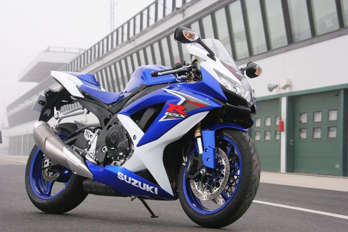 witam,sprzedam sprzęgło od suzuki gsx 600.udzielam gwarancji rozruchowej. cena 100zł. posiadam kilka takich motocykli na części.na życzenie klienta mogę wystawić inne części. więcej ... >> - sprzedam - województwo kujawsko-pomorskie - kozielec. motorrad verkaufen motorcycle sale witam,sprzedam sprzęgło od suzuki gsx 600.udzielam gwarancji rozruchowej. cena 100zł. posiadam kilka takich motocykli na części.na życzenie klienta mogę wystawić inne części. więcej ... >> - sprzedam - województwo kujawsko-pomorskie - kozielec. motorrad verkaufen motorcycle sale