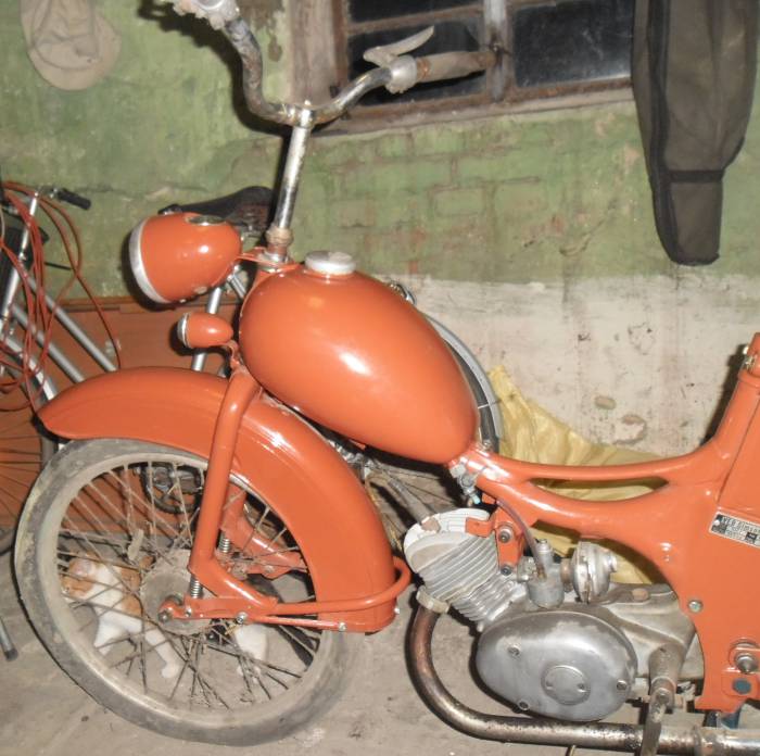 simson sr2 sprzedam motorower zabytkowy. witam. mam do sprzedania simson sr2 rok produkcji 1961. pojazd zosta cakowicie wypiaskowany i zabezpieczony farba proszkowa i akrylowa. wyremontowany silnik. ... >>  wojewdztwo wielkopolskie duyna motorrad verkaufen motorcycle sale. motorrad verkaufen motorcycle sale