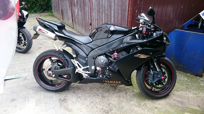 yamaha r1 sprzedam motocykl sportowy. sprzedam yamaha r1 polski salon caa ubrana w dodatki lsl wydech scorpion stan motocykla oceniam jako bdb  wojewdztwo wielkopolskie pozna  motorrad verkaufen motorcycle sale. motorrad verkaufen motorcycle sale